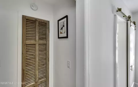 Entry Way - 1030 Manship St, Jackson, MS 39202 photo 2 of 2