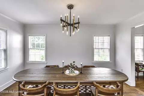 Dining - 1030 Manship St, Jackson, MS 39202 photo 1 of 5