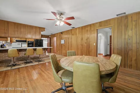 Dining - 203 Church St, Lucedale, MS 39452 photo 4 of 4