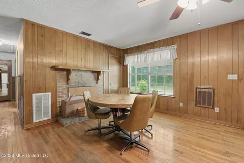 Dining - 203 Church St, Lucedale, MS 39452 photo 3 of 4