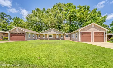 1114 Riverview Rd, Sardis, MS 38666