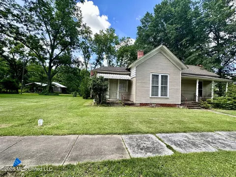 105 Church, Senatobia, MS 38668