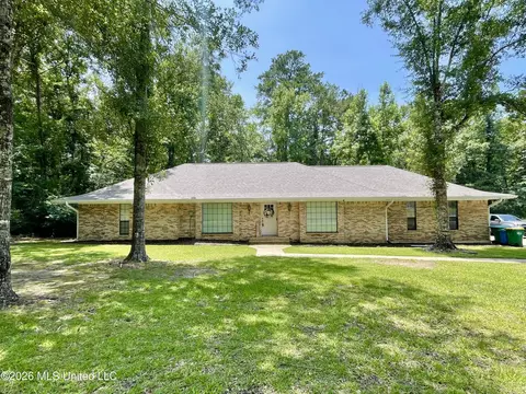 2500 Tearose Ln, Moss Point, MS 39562