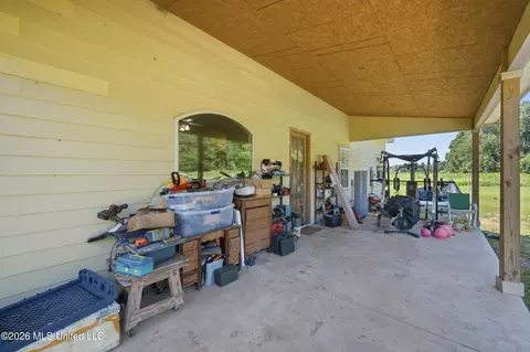 Exterior - 3236 Barton-agricola Rd, Lucedale, MS 39452 photo 5 of 8