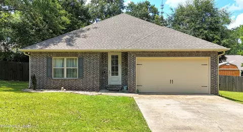 9920 Haiku Ct, Diamondhead, MS 39525