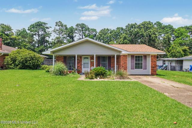 15408 Anderson Dr, Biloxi, MS 39532