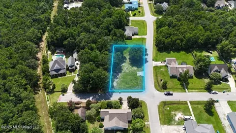 405 Taylor Trl, Waveland, MS 39576