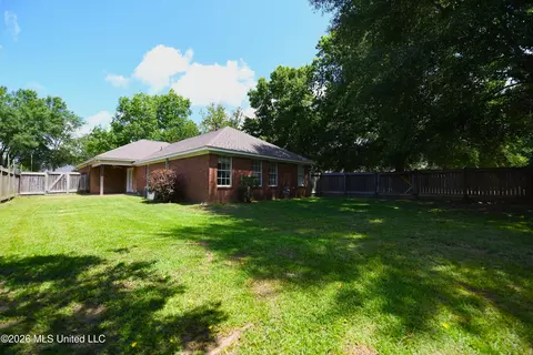 Exterior - 317 Cobblestone Dr, Madison, MS 39110 photo 4 of 4