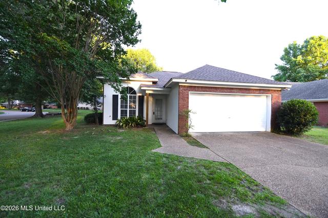 317 Cobblestone Dr, Madison, MS 39110