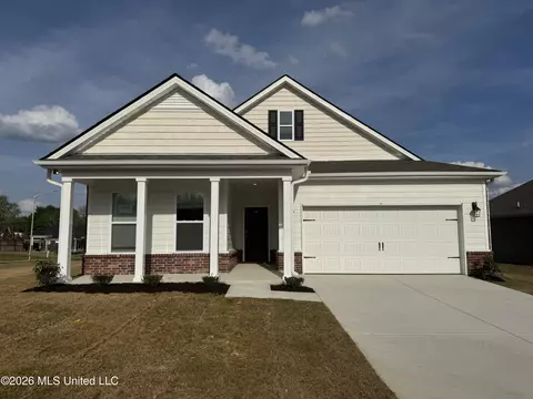 145 Spirit Dance Dr, Byhalia, MS 38611