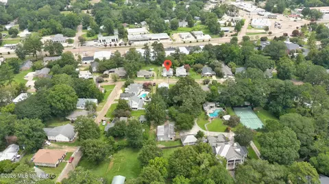 View/Area - 536 W Chickasaw St, Brookhaven, MS 39601 photo 3 of 4