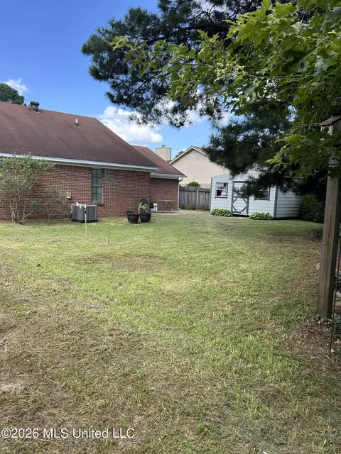 Exterior - 175 Riverbend Dr, Byram, MS 39272 photo 4 of 4