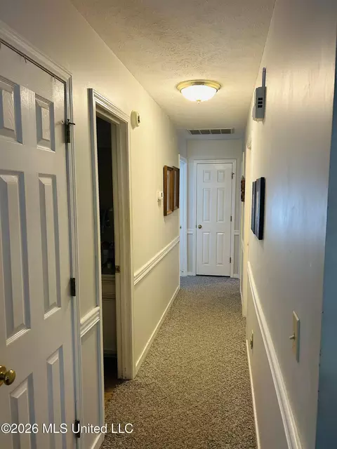 Entry Way - 175 Riverbend Dr, Byram, MS 39272 photo 1 of 1
