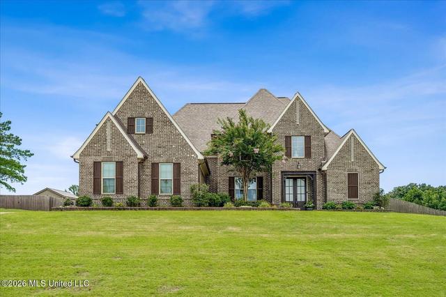 3941 Summer Pointe Dr, Olive Branch, MS 38654