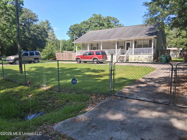 8026 Royal Oak Rd, Bay Saint Louis, MS 39520
