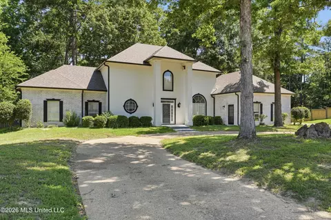 409 Fawnwood Dr, Brandon, MS 39042