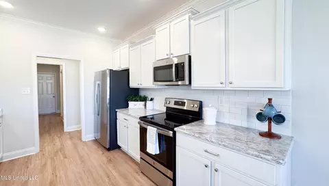 Kitchen - 7722 Willow Way, Hernando, MS 38632 photo 4 of 5