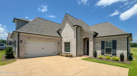 Exterior - 7722 Willow Way, Hernando, MS 38632 photo 3 of 6