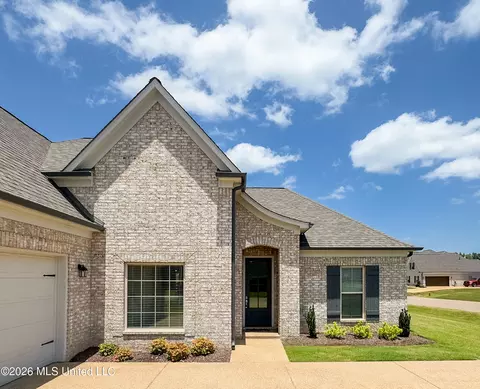 Exterior - 7722 Willow Way, Hernando, MS 38632 photo 2 of 6