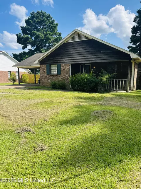 171 Riverbend Dr, Byram, MS 39272
