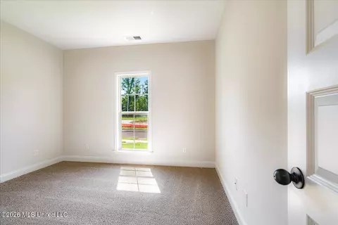 Bedroom - 2263 Scott Mdws Ln, Hernando, MS 38632 photo 3 of 4