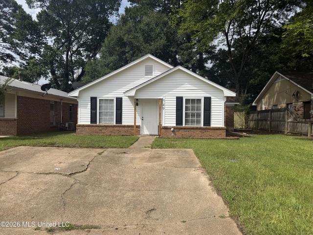 749 Clearmont Dr, Pearl, MS 39208