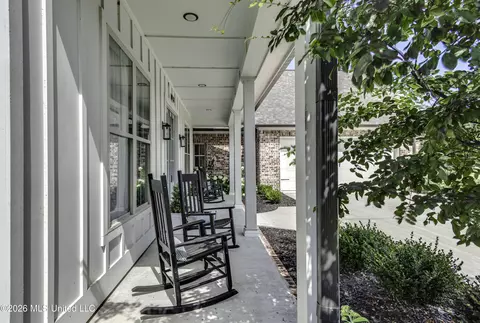 Exterior - 1007 Paddle Ln, Brandon, MS 39047 photo 6 of 12