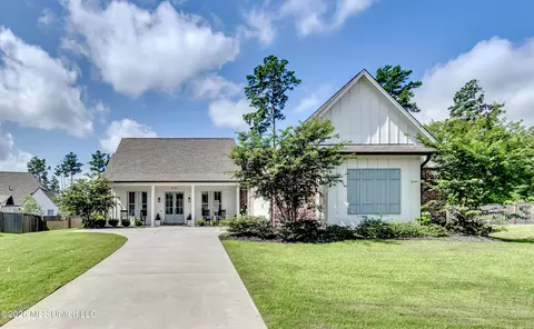 1007 Paddle Ln, Brandon, MS 39047