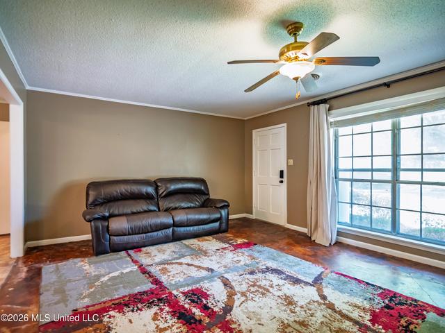 117 Hemlock Rd, Batesville, MS 38606