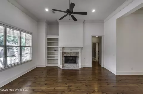 Living - 146 Hemlock Ln, Madison, MS 39110 photo 4 of 4