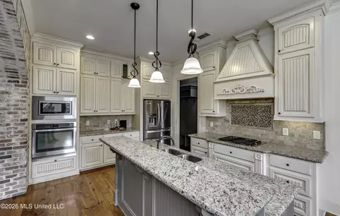 Kitchen - 146 Hemlock Ln, Madison, MS 39110 photo 2 of 6