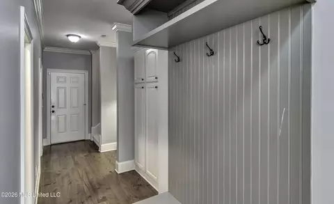 Entry Way - 146 Hemlock Ln, Madison, MS 39110 photo 4 of 5