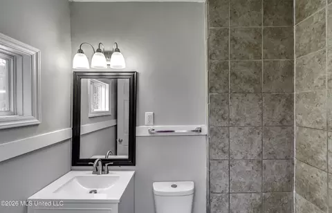 Bath - 314 Hanging Moss Cir, Jackson, MS 39206 photo 4 of 4
