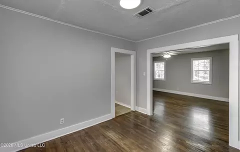 Living - 314 Hanging Moss Cir, Jackson, MS 39206 photo 4 of 5