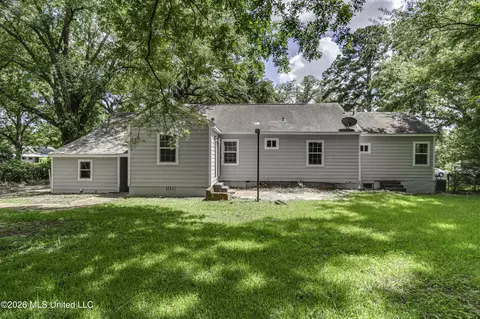 Exterior - 314 Hanging Moss Cir, Jackson, MS 39206 photo 4 of 4