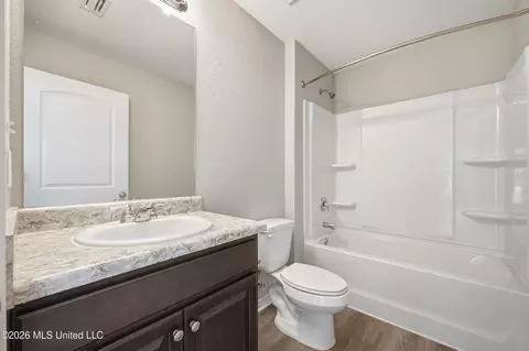 Bath - 15450 Constitution Rd, Moss Point, MS 39562 photo 4 of 4