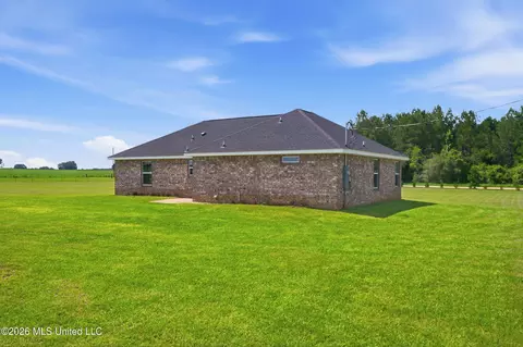Exterior - 15450 Constitution Rd, Moss Point, MS 39562 photo 12 of 12