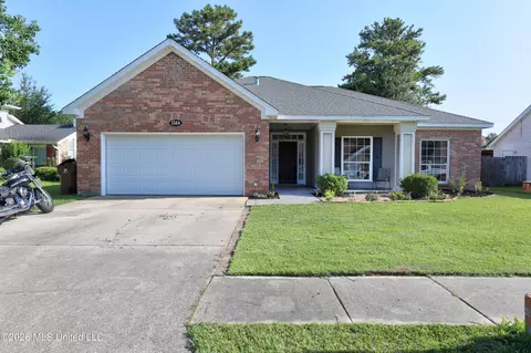 1564 Applewood Ct, Biloxi, MS 39532