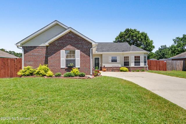 7713 W Falcon Cir, Ocean Springs, MS 39564