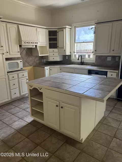 17 Waterford Pl, Jackson, MS 39211 photo 3