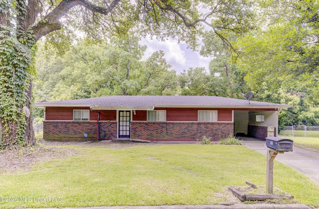 110 Hillside Cir, Vicksburg, MS 39180