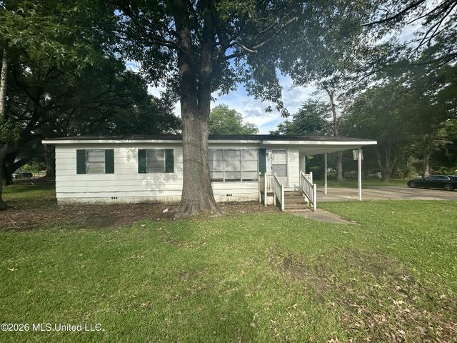 1371 Dr M L King North Rd, Natchez, MS 39120