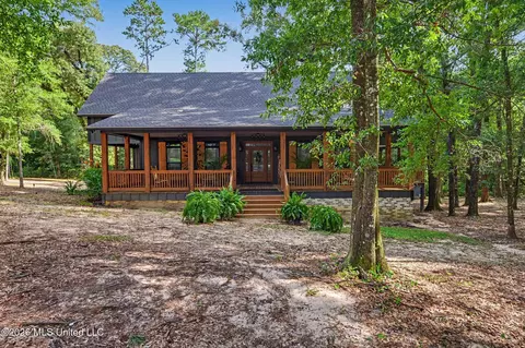 445 Live Oak Dr, Lucedale, MS 39452 photo 1