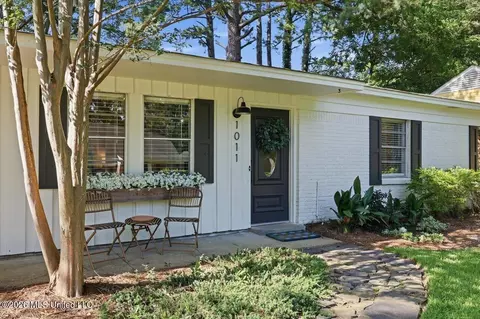 1011 Andover St, Clinton, MS 39056 photo 2