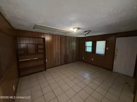 Living - 3511 Hines St, Jackson, MS 39212 photo 6 of 8
