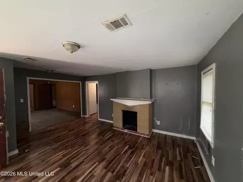 Living - 3511 Hines St, Jackson, MS 39212 photo 1 of 8