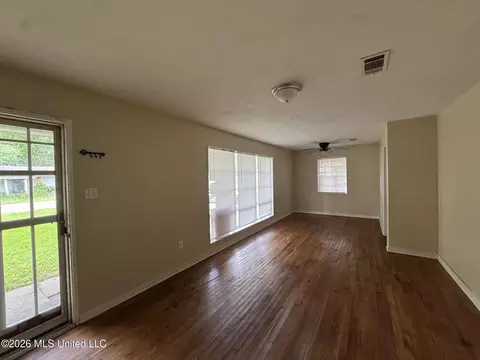 3024 Oak Forest Dr, Jackson, MS 39212 photo 4