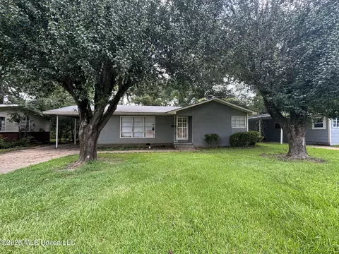 3024 Oak Forest Dr, Jackson, MS 39212 photo 3