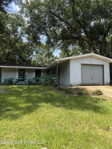 1929 Carol Dr, Gautier, MS 39553
