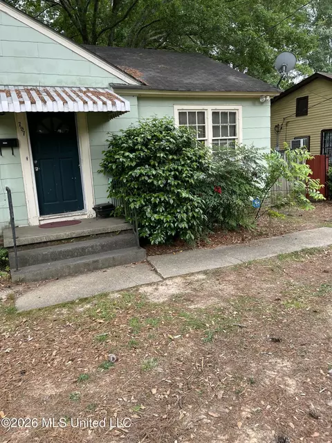 797 Avalon Rd, Jackson, MS 39206